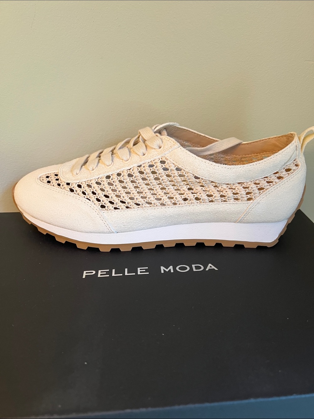 Pelle Moda Women's Beige Woven Lace-Up Sneaker